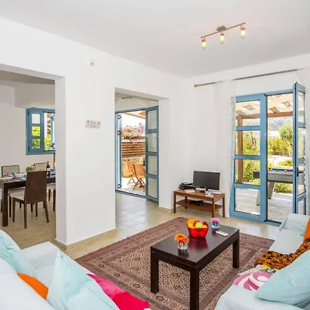 Villa Aqua Blu By